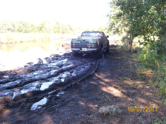 2011-Oct-01 HGR4X4 Cookout 105